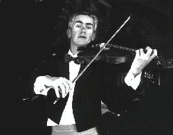 Belle Epoque Violinist